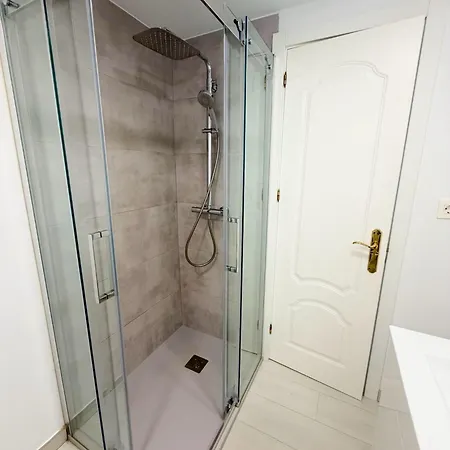 Oasis Urbano Con Piscina By Bebalmy Torremolinos