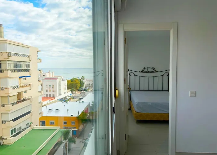 Oasis Urbano Con Piscina By Bebalmy Torremolinos